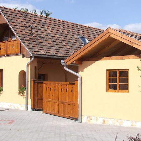 Villa Giulia Vendeghaz Verpelét Exteriör bild