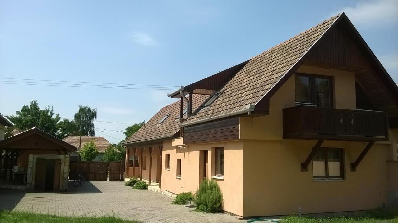 Villa Giulia Vendeghaz Verpelét Exteriör bild