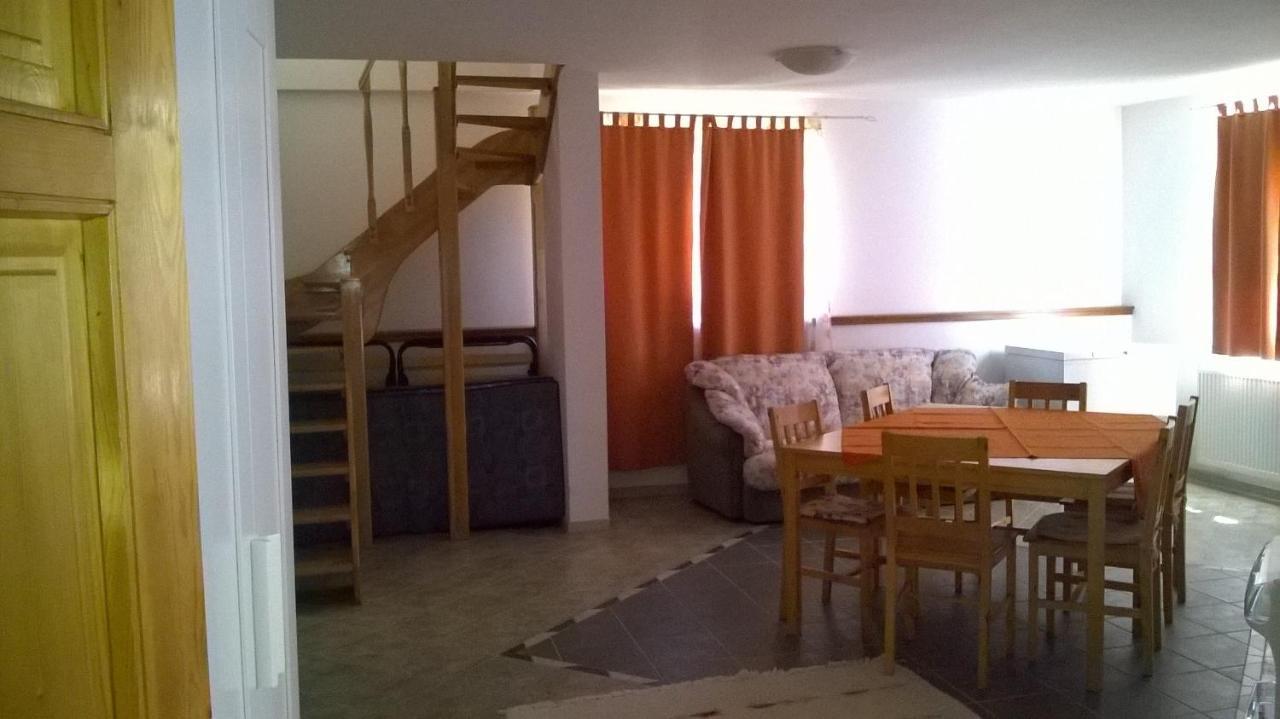 Villa Giulia Vendeghaz Verpelét Exteriör bild